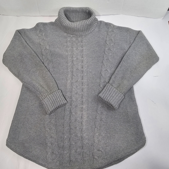L.L. Bean Gray Cable Knit Turtleneck Sweater - Picture 5 of 11